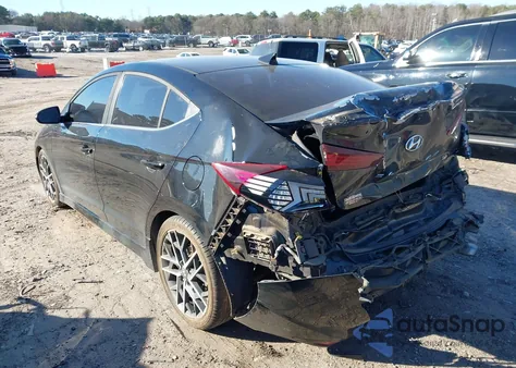 2019 Hyundai Elantra Sport z USA, uszkodzony, nr VIN KMHD04LB5KU830535